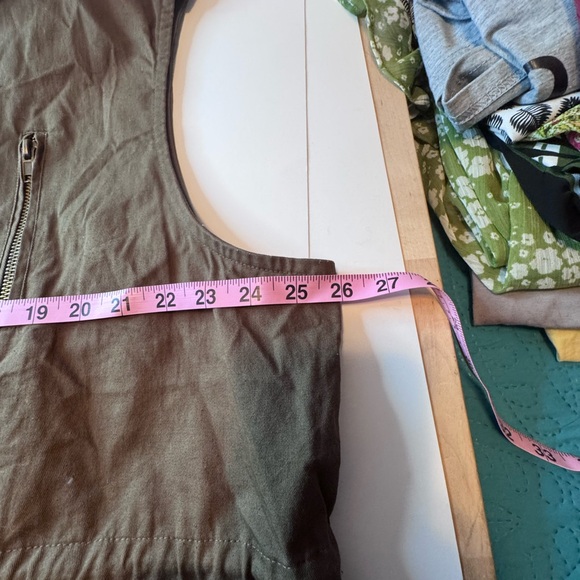 Zenana Outfitters Hooded Vest Size 3X 100% Cotton Drawstring Tan Cargo Style - Picture 8 of 13